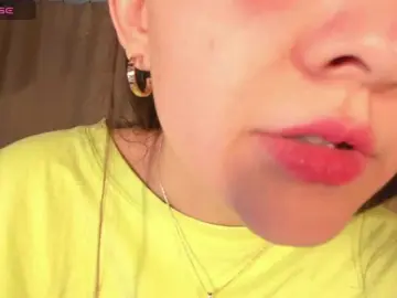 Bongacams Nude Webcam of Cute-Lolly