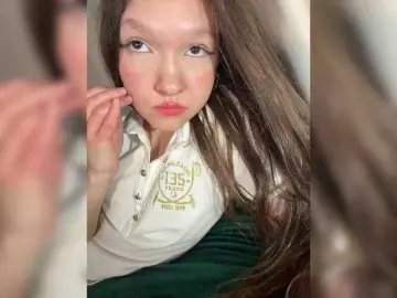 Bongacams Live Sex of Cute-Lolly
