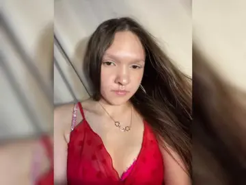 Bongacams Watch Live Sex Cams of Cute-Lolly