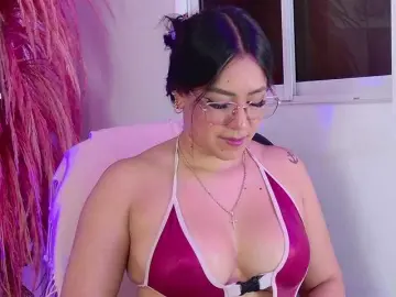 Bongacams Watch Live Sex Cams of ZoeCamils