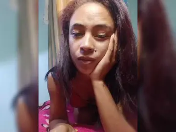 Bongacams Live Sex Cam of Roxanne03