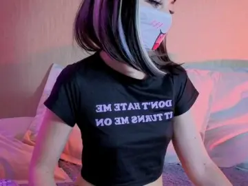 Bongacams Sex Cam of LunaNyan