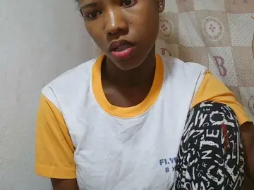 Bongacams Watch Live Sex Cams of Sexy-Sarah