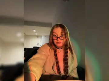 Bongacams Free Porn Cam of LilllitRR