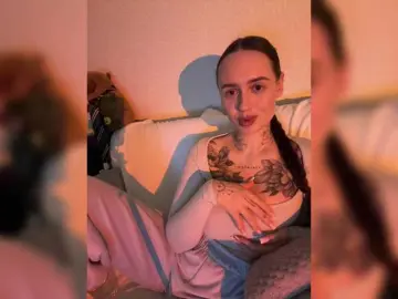 Bongacams Nude Webcam of OriginalHOOLi