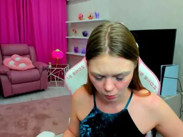 Bongacams Sex Cam of Strawberrye