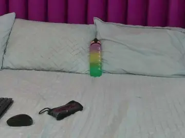 Bongacams Free Live Porn of littleapril