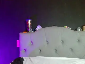 Bongacams Nude Webcam of Red-moonn