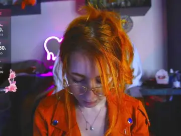 Bongacams Adult Webcam of Daddyslittleslutfox