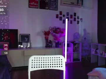Bongacams Watch Live Sex Cams of EvianLui