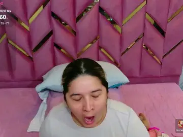 Bongacams Free Porn Cam of collegepawglovedaddy