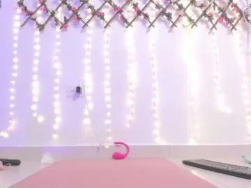 Bongacams Nude Webcam of naughtyebonyy