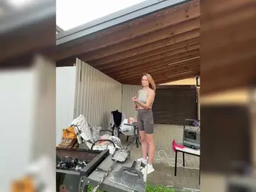 Bongacams Sex Cam of CurvyWoman-