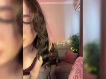 Bongacams Best Webcam of CurvyWoman-