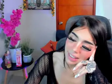 Bongacams Live Sex Cam of Lucy-clinton