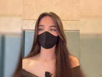 Bongacams Nude Webcam of KissMec