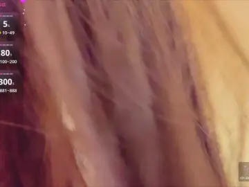 Bongacams Watch Live Sex Cams of KissMec