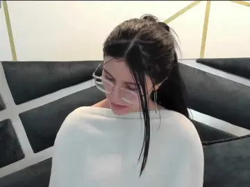 Bongacams Live Sex Cam of maddy-jacksonw