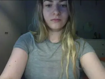 Bongacams Live Sex Cam of RosieJune