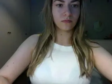Bongacams Free Porn Cam of RosieJune