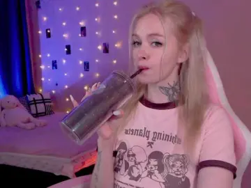 Bongacams Sex Cam of NaughtyMable