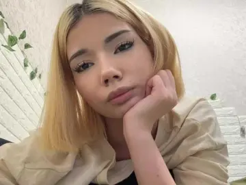 Bongacams Watch Live Sex Cams of KeeshaSouthard