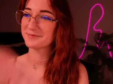 Bongacams Free Porn Cam of MilaFlame