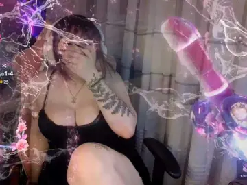 Bongacams Watch Live Sex Cams of LovelyKristi