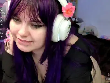Bongacams Adult Video Chat of LovelyKristi