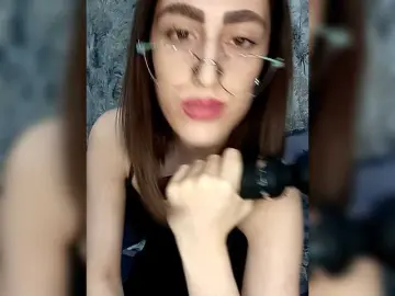 Bongacams Sex Cam of kiska-kira