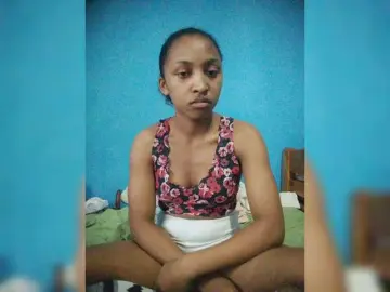 Bongacams Watch Live Sex Cams of Annais19