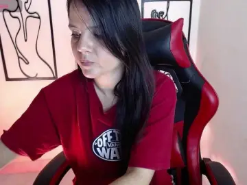 Bongacams Private Sex Chat of MiaRobinn