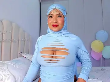 Bongacams Nude Webcam of Amira-zahra