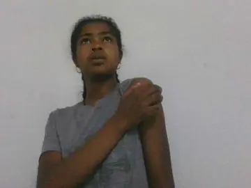 Bongacams Live Sex Cam of Phaniah1a