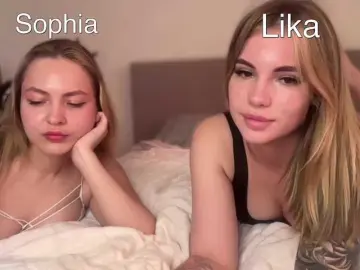 Bongacams Private Sex Chat of VelvetTwins