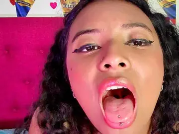 Bongacams Live Sex Cam of Ellie-Cute7