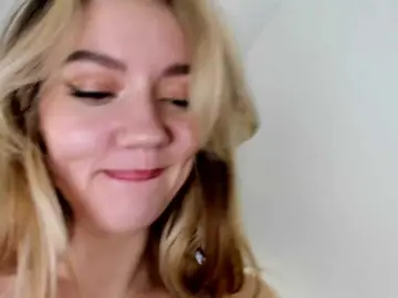 Bongacams Nude Webcam of Milky-Wayxy