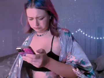 Bongacams Watch Live Sex Cams of mymoonstar