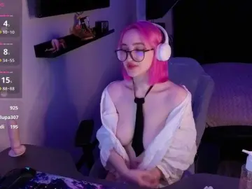 Bongacams Nude Webcam of Alice-World8