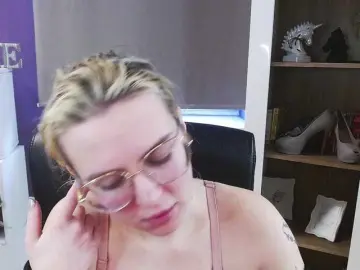 Bongacams Watch Live Sex Cams of soft-zoey