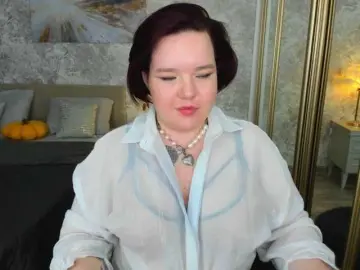 Bongacams Free Porn Cam of IvoryFlame