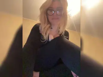Bongacams Nude Webcam of SonaZ