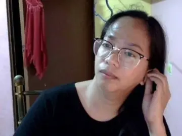 Bongacams Watch Live Sex Cams of MystiqueMiss