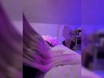 Bongacams Live Sex Cam of HollyPolly111
