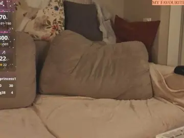 Bongacams Watch Live Sex Cams of Gentle-Sine