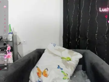 Bongacams Sex Cam of SweetLilith