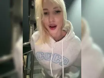 Bongacams Live Sex of EwaBrown