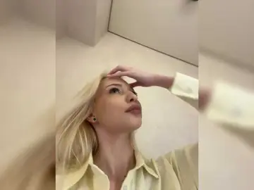 Bongacams Sex Chat of EwaBrown