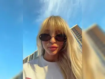 Bongacams Watch Live Sex Cams of EwaBrown