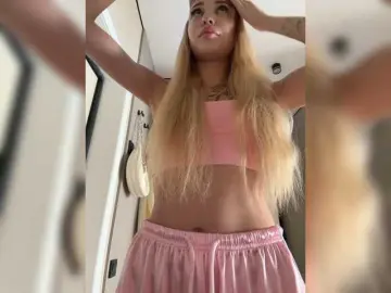 Bongacams Best live sex cam show of EwaBrown